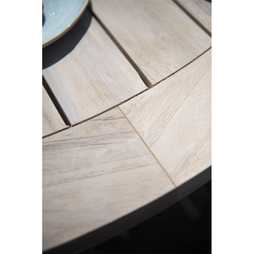 Louvre Dining Tafel Met Alu Poten - U00f8 160 Cm - Natural Teak 7 Louvre Dining Tafel Met Alu Poten - U00f8 160 Cm - Natural Teak - Afbeelding 5