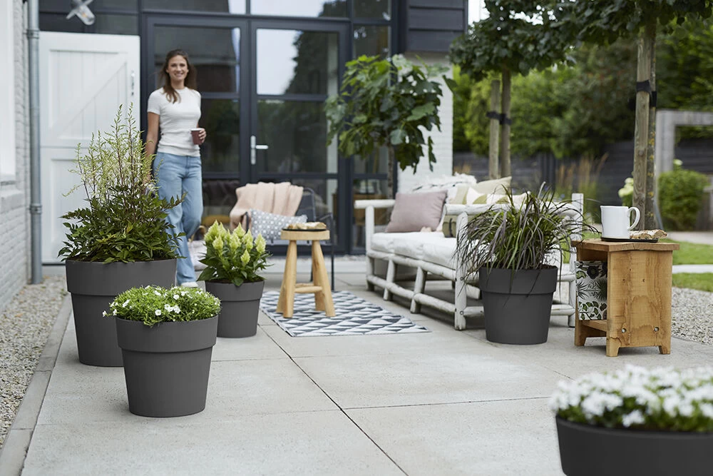 Bloempot Elho Vibia Straight Rond 40cm - Antraciet 4 Bloempot Elho Vibia Straight Rond 40cm - Antraciet - Afbeelding 2